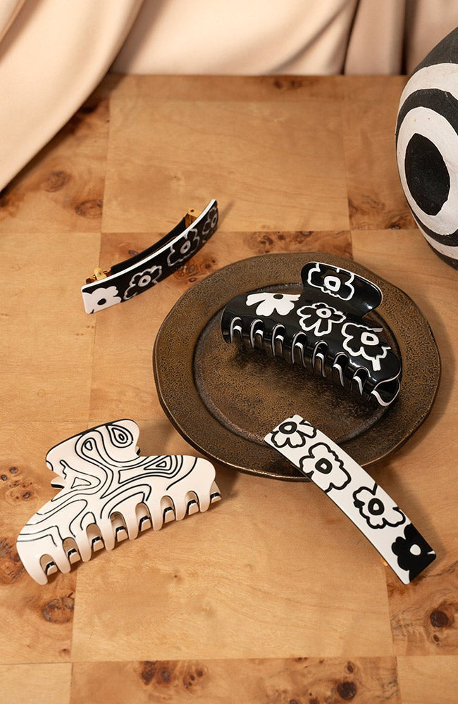 Fiorella Barrette - Floral